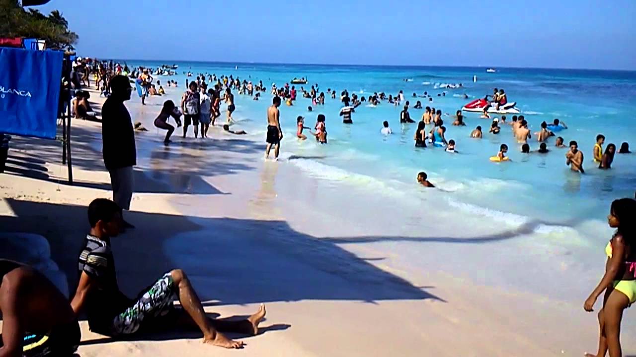 Playa blanca Cartagena - Isla Baru - YouTube