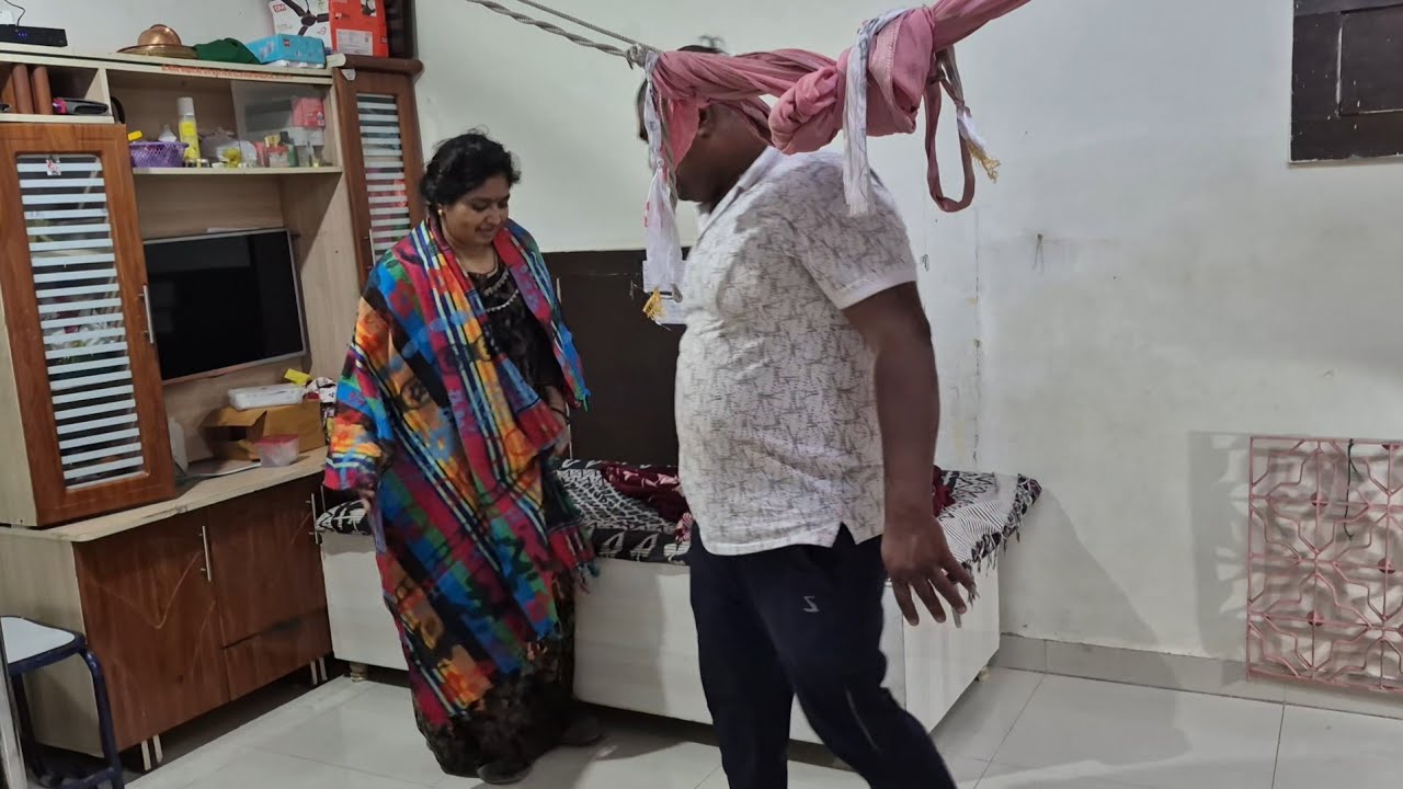 सुवर्णाताई आल्या माहेरी आरामाला 🤗🤗 सगळ्यांनी मारल्या लाडू सोबत गप्पा 🤗 सगळे आले घरी ताईंना भेटायला..