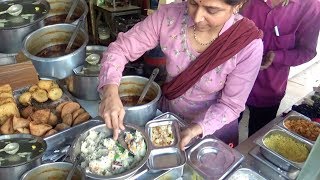 Amazing Hard Working Lady Selling Sabudana Khichadi & Upma@ 25 rs | V&V Nashta Center Nagpur