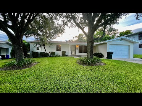 3205 Carleton Circle West