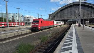 Db 101 033 Met 50 Jahre Intercity Steuerwagen Vertrekt Uit Köln Hbf