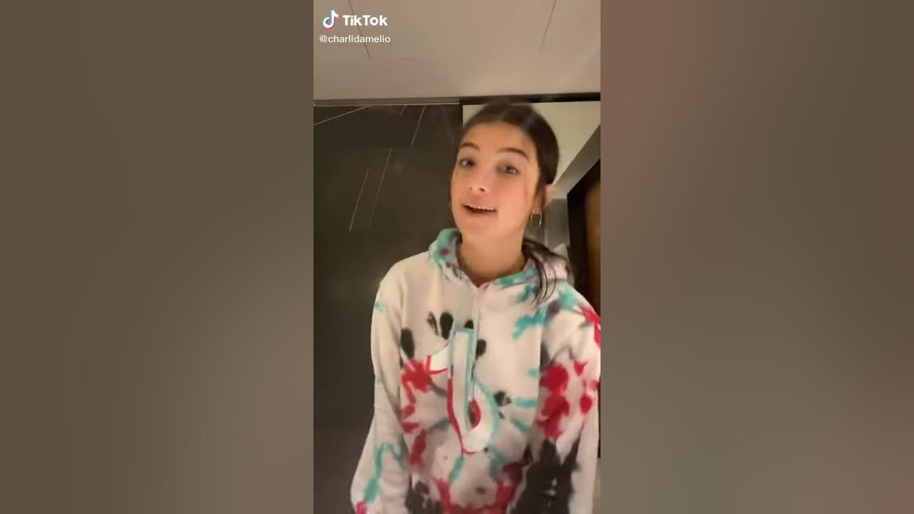 tik tok di charli damelio - YouTube