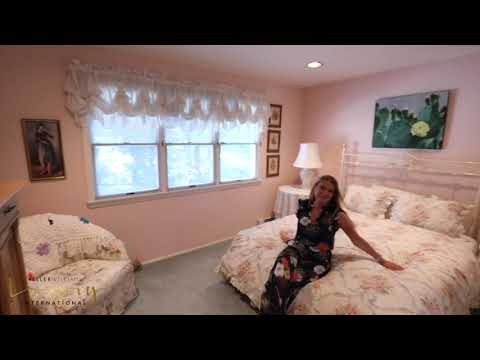 20 Flamingo Road North Roslyn