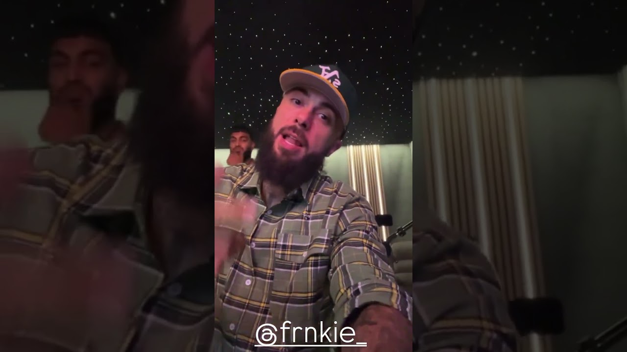 [SNIPPET] Malik Montana - Góra dół (prod.FRNKIE_)