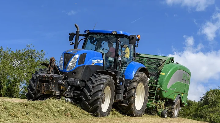 Charles Chambers Agri Hire - Baling, Wrapping & Mo...