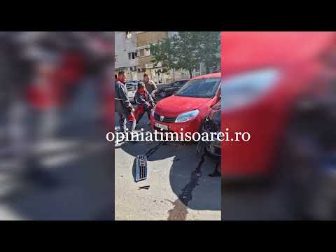 Accident pe Calea Martirilor la Timisoara, un om a fost ranit
