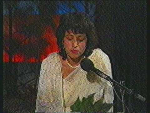 ARUNA LAMA (ORIGINAL LIVE) rare video "BIRAHALE RO...