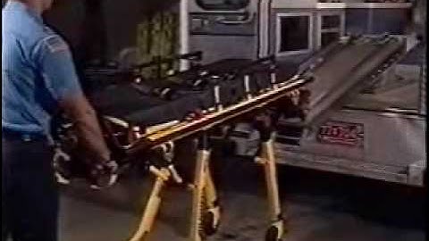 Unloading Stryker M1