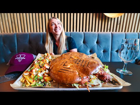 This Gastro Viking 4kg Chicken Sandwich Is The Biggest In Iceland!