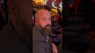 ЧЕЛОВЕК С ГРУСТНЫМ ЛИЦОМ #хозяинказино #slot #занос #казино