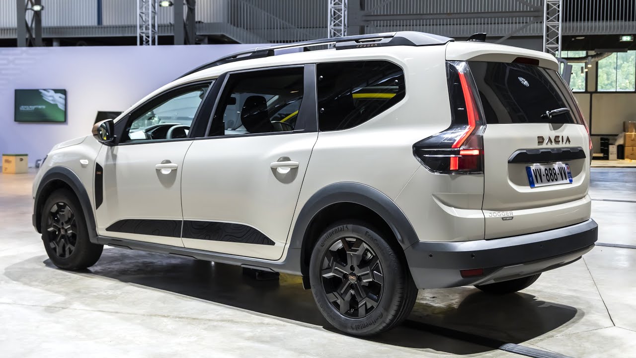 Обновленная Dacia Jogger 2026 года — доступный и просторный минивэн.
