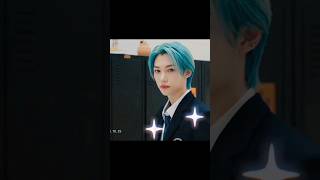 FELIX IN NiziU MV OMGG😍