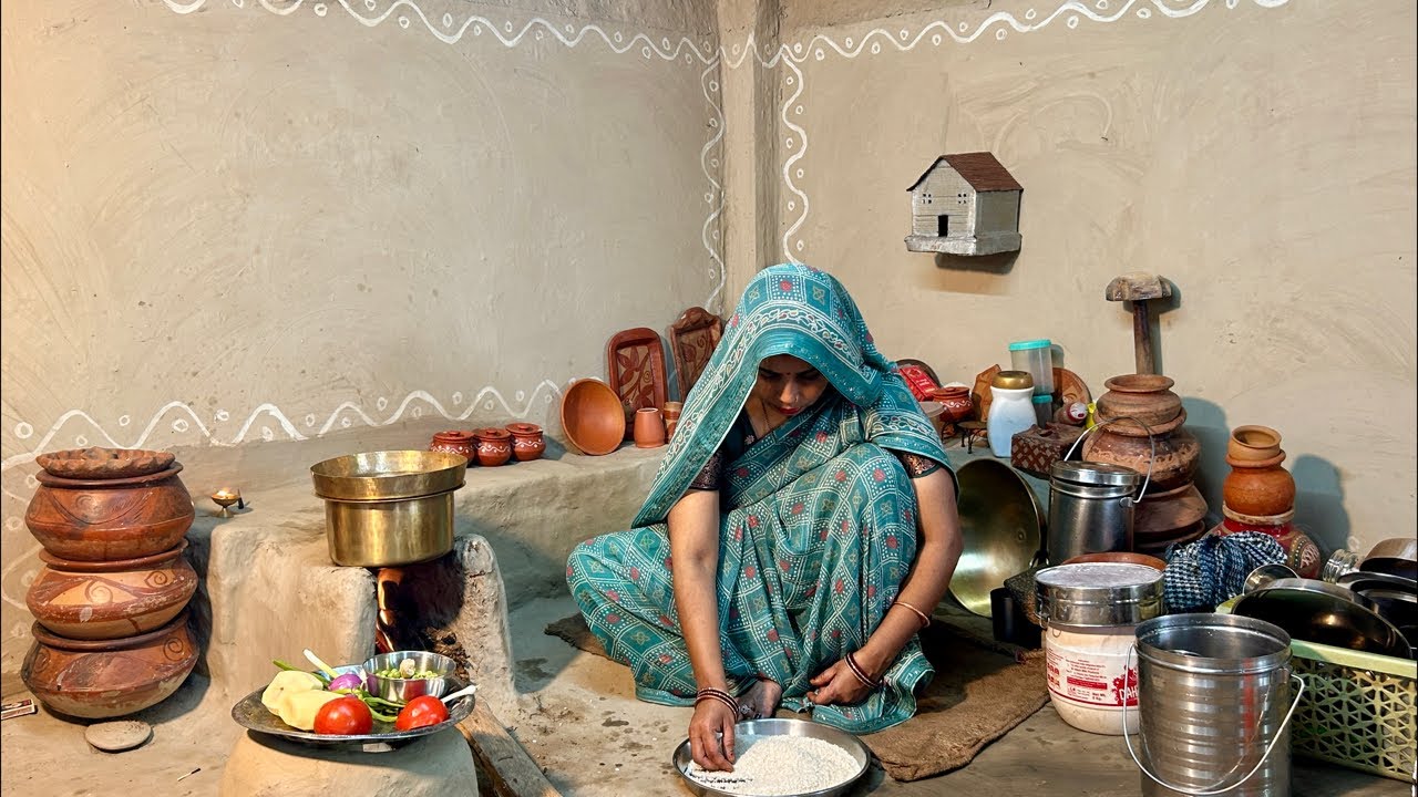 चूल्हे पर सब्जी रोटी चावल #villagefood #livecooking