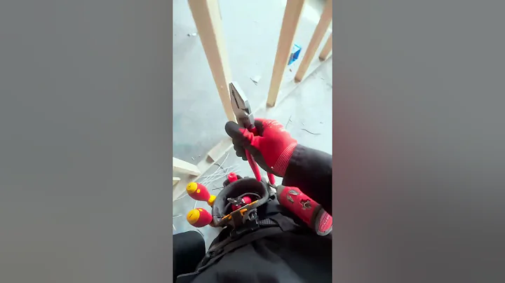 Lazy tool meets lazy electrician #electrcal #electrician #sparky