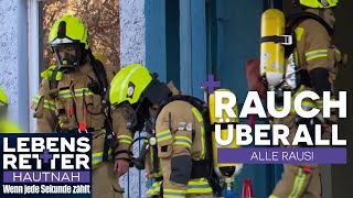 Download Lagu Niemand weiß, wie viele noch drin sind - Brandalarm im Wohnhaus | Lebensretter hautnah MP3