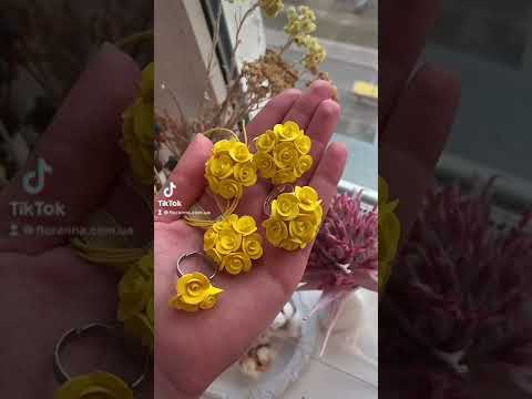 Жовтий кулон ручної роботи "Жовті троянди", видео 1