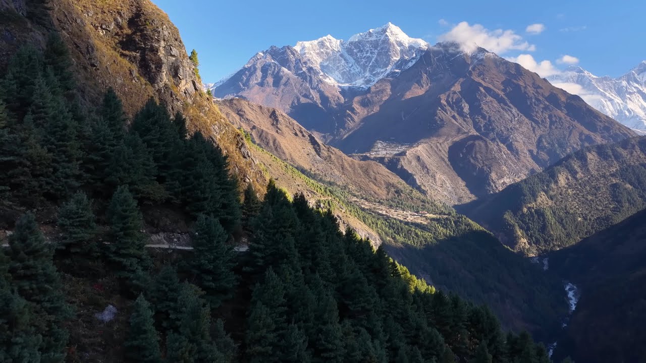 Hiking to Everest Base Camp