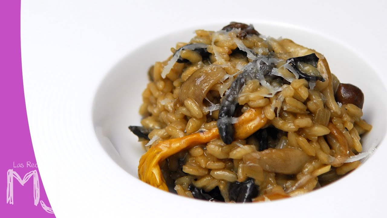 Risotto de setas con caldo de pollo casero