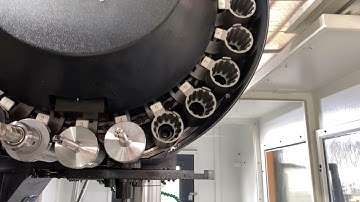 Automatic tool change CNC machine with 24 tool magazine