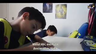 Fenerbahçeli 2 küçük taraftar MESUT ÖZİL için yazdıkları  mektup