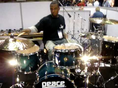 Demetrice Everett Soultone Artist at NAMM 09 pt.1