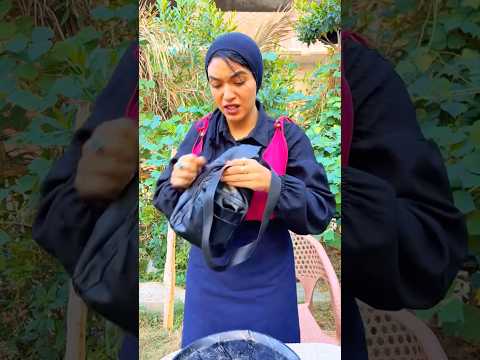 جارسونه تجد شنطة فيها فلوس كتير