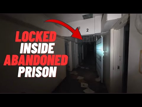 Video LOCKED INSIDE An Abandoned MURDER Prison!