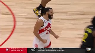 Fred Vanvleet laughing with Collin Sexton and not letting him breathe in attack