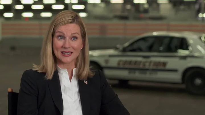 Teenage Mutant Ninja Turtles 2 Laura Linney Behind...