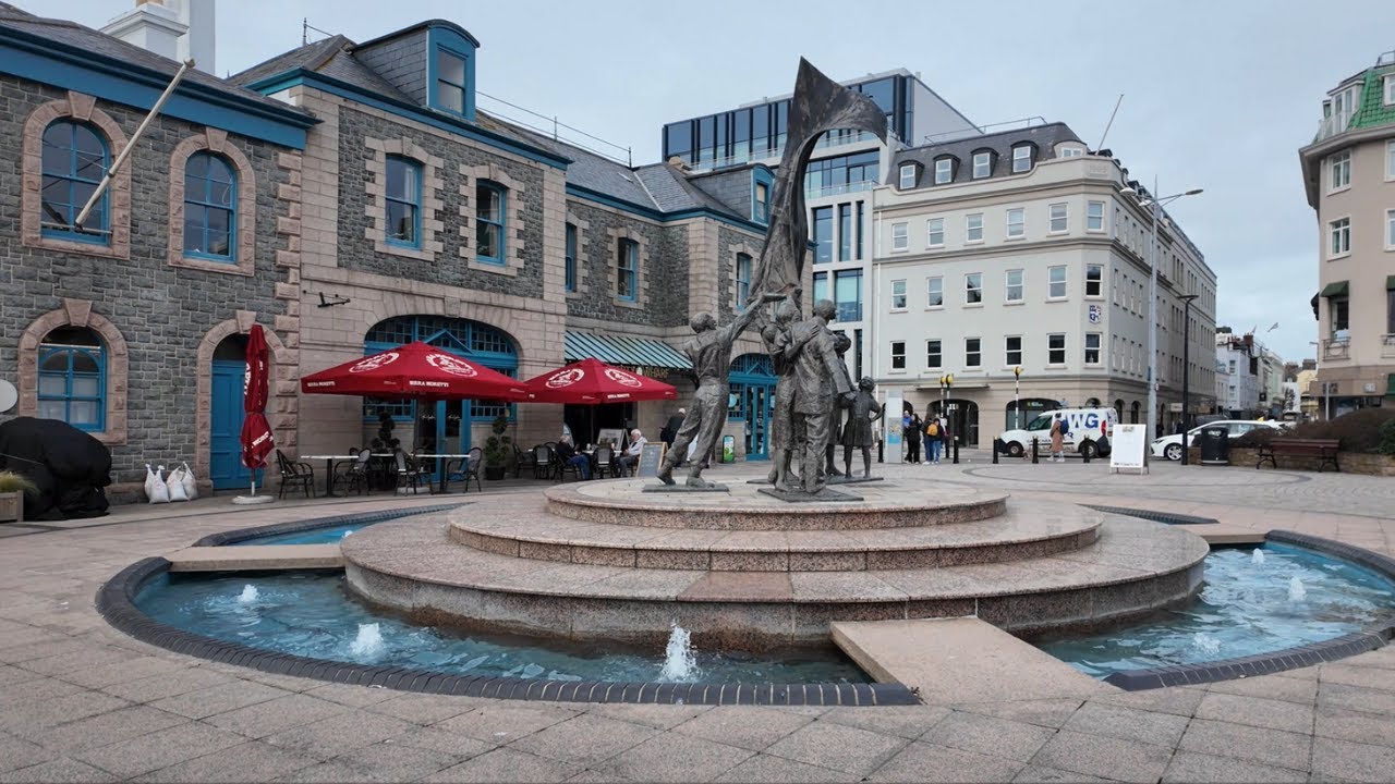 Unveiling St Helier: A Walking Tour Adventure  (Jersey) March 2024 |4K|😎🍽🍺