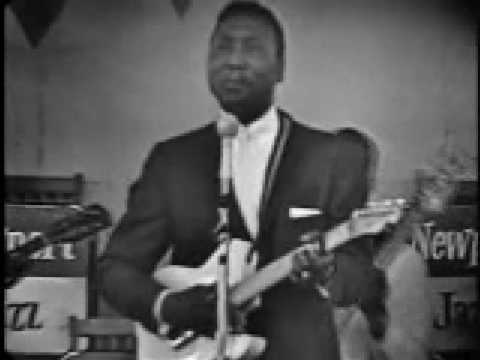Muddy Waters hoochie coochie man Newport 1960