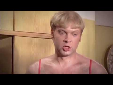 Михалыч в красных. Наша раша михалыч в красных труселях. Надпись михалыч. Дулин наша раша. Красные труселя михалыча.