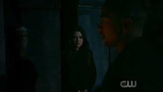 Marcel & Davina Faded 4X08