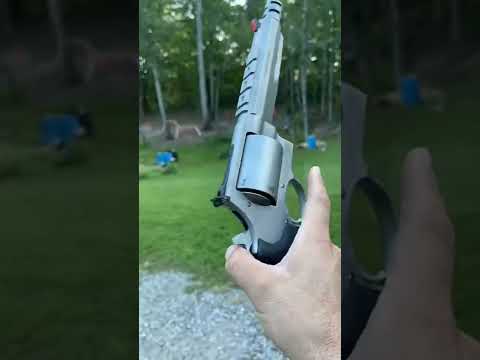 500 magnum smacking the Shooting Targets USA Steel! #shorts