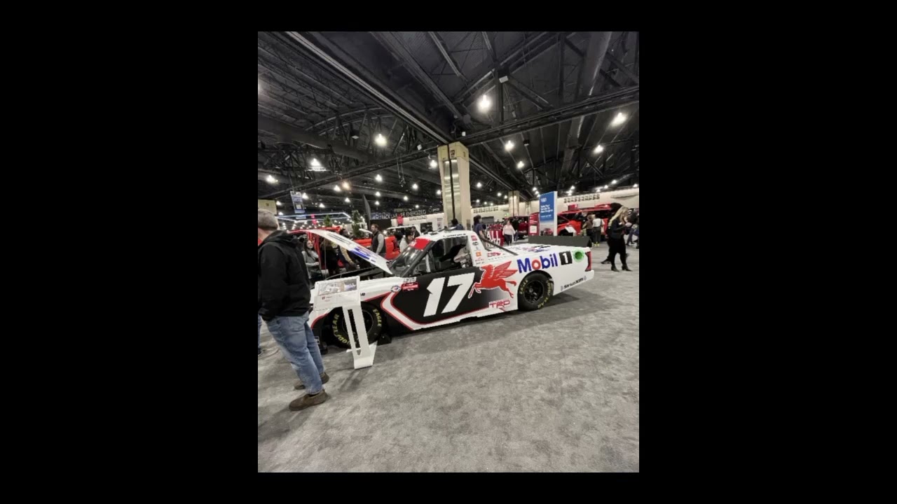 Sammy Smith #17 TRICON Garage Truck