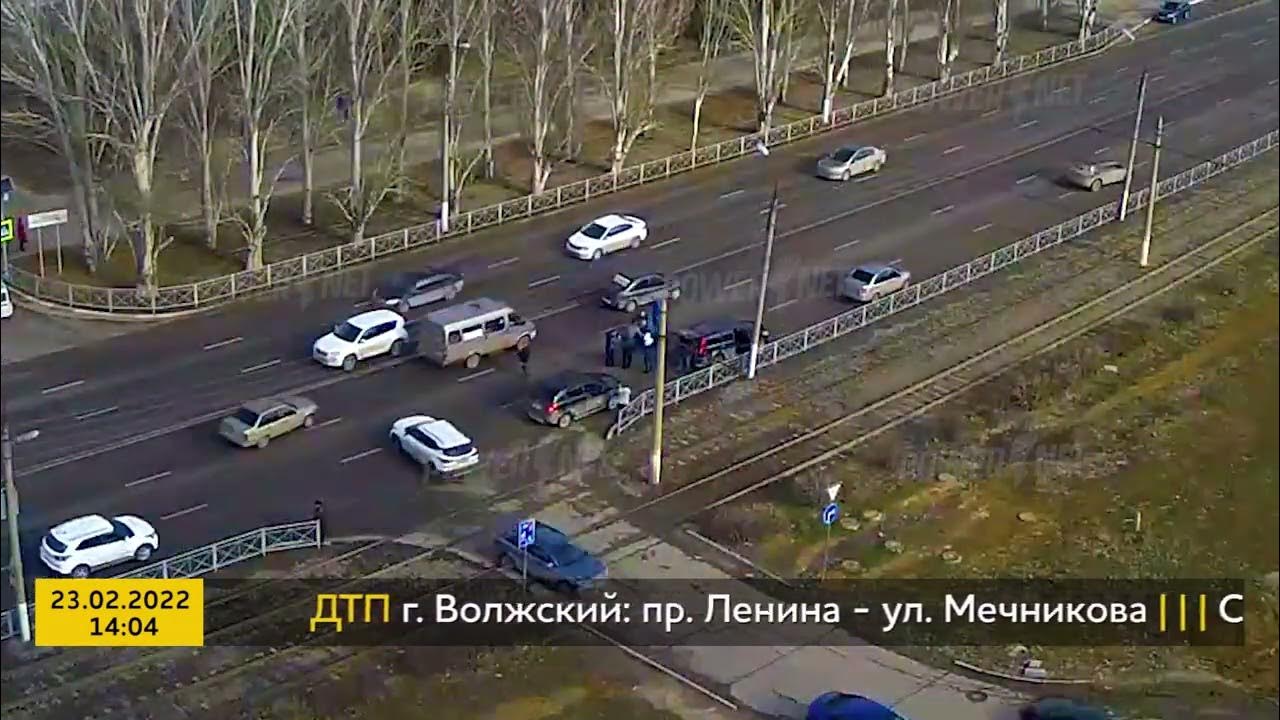 Повернет город на ладони волжский. 1 пр волжский пр карманить пр стегнуться. Повернет дтп волжский видео. Г волжский 13 микрорайон. 1 пр волжский пр карманить пр стегнуться.
