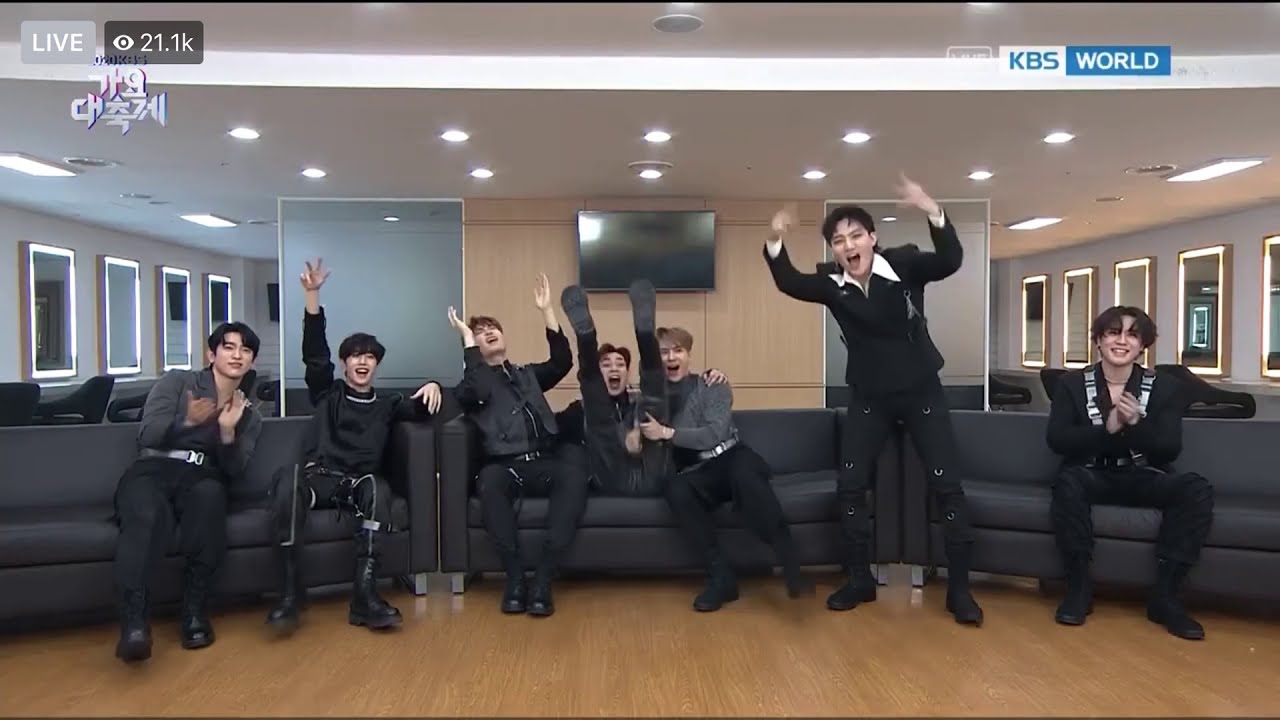 GOT7’s REACTION to special stage: Hard Carry (original : GOT7) | KBS Song Festival 2020