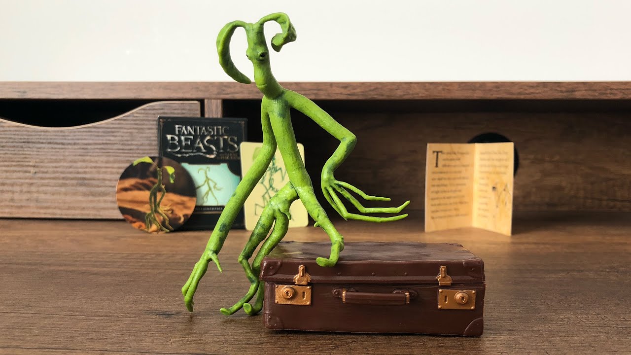 The Noble Collection – Bowtruckle Articulé Fantastic Beasts – Figurine Posable 20 Cm