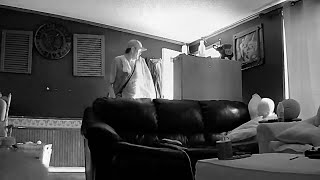Carter County Sheriff's Office asks for public's help in catching burglar