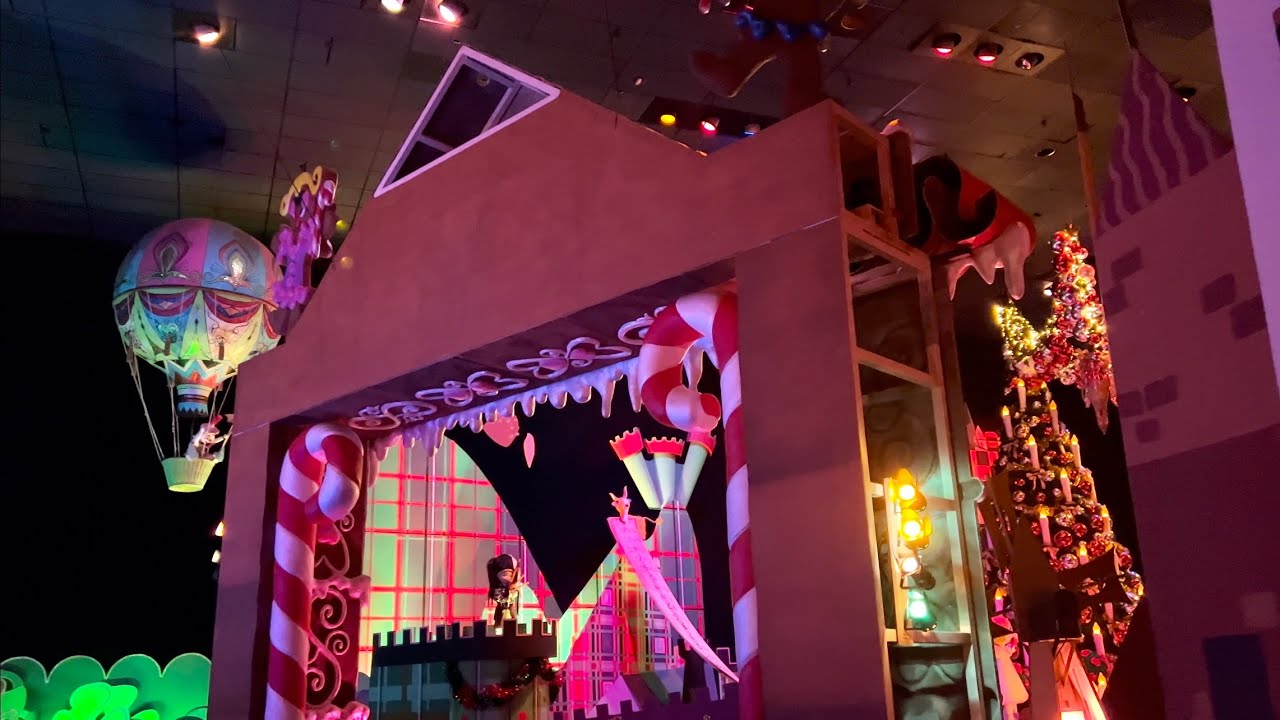 “it’s a small world” Holiday Backwards view Full ride