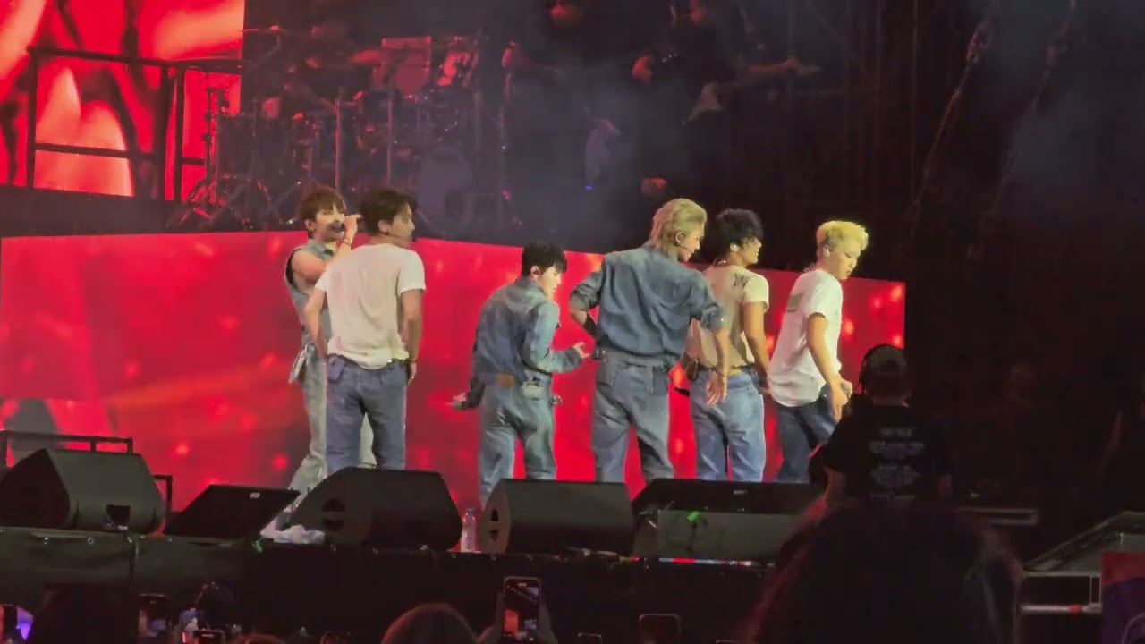 Seventeen - Hot LOLLAPALOOZA BERLIN 240908