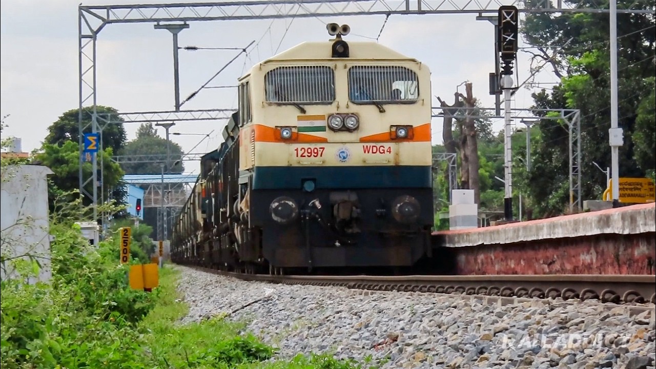Btpn Rake Powerful WDG4 Twins Hauling Heavy BTPN Rake | Emd notching up - YouTube