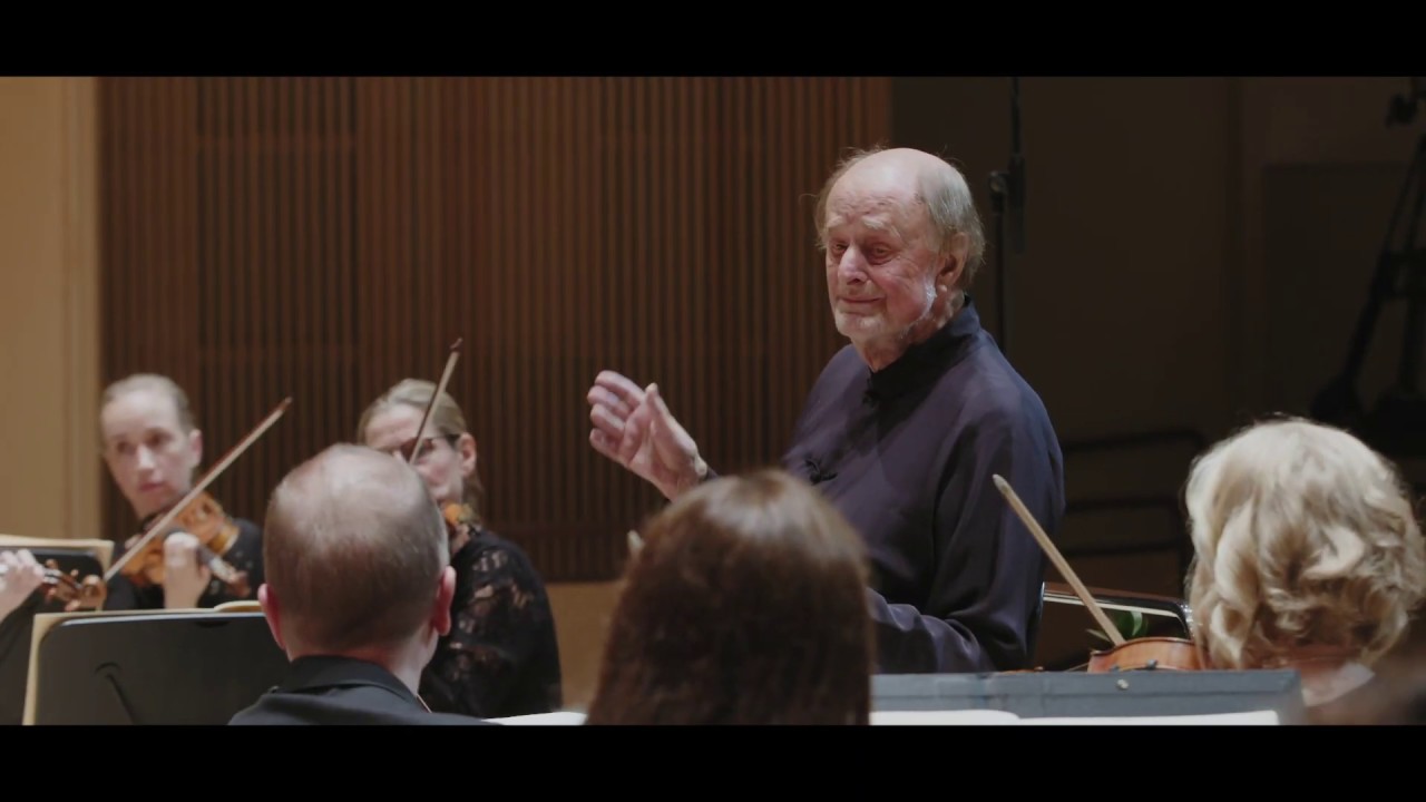 Смотреть «Schumann Symphony No. 3 | Sir Roger Norrington conducts The Tapiola Sinfonietta» на YouTube Смотреть «Schumann Symphony No. 3 | Sir Roger Norrington conducts The Tapiola Sinfonietta» на YouTube