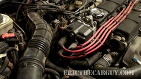Replacing a Distributor, Acura Integra - EricTheCarGuy
