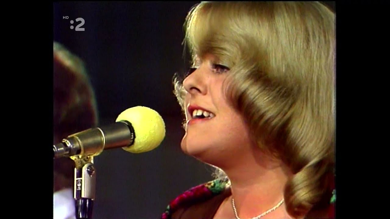 Watch Hana a Petr Ulrychovi - Javory (1976) on YouTube Watch Hana a Petr Ulrychovi - Javory (1976) on YouTube