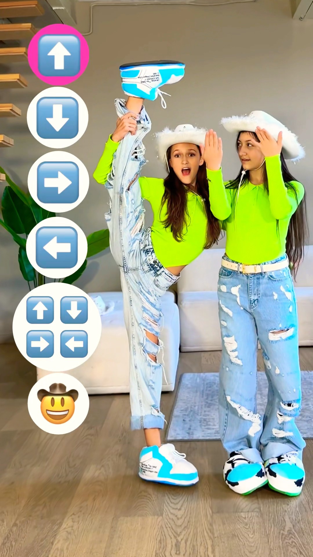 Are we look alike? ?‍♀️? @SOFIIA.TOLASOVA #tutorial