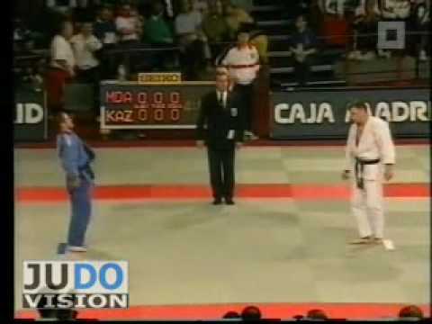competition คืออะไร JUDO 1999 World Championships: Victor Florescu (ROU) - Sergey Shakimov (KAZ)