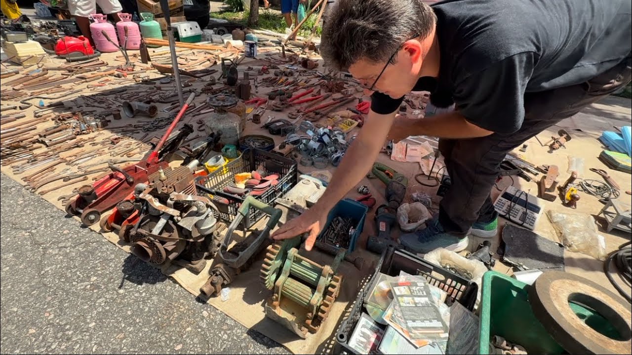 Esse vídeo está incrível Feira Do Rolo da praça oito Guarulhos SP 🇧🇷