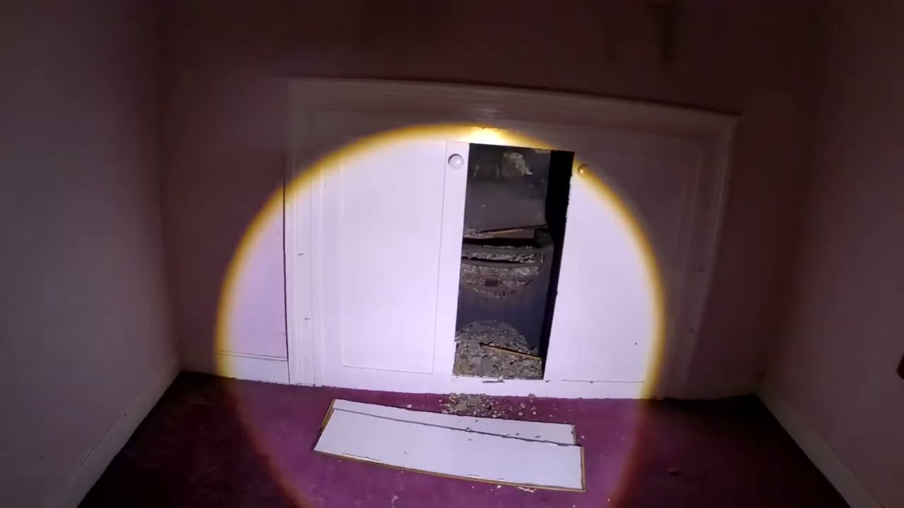 Abandoned farm house 