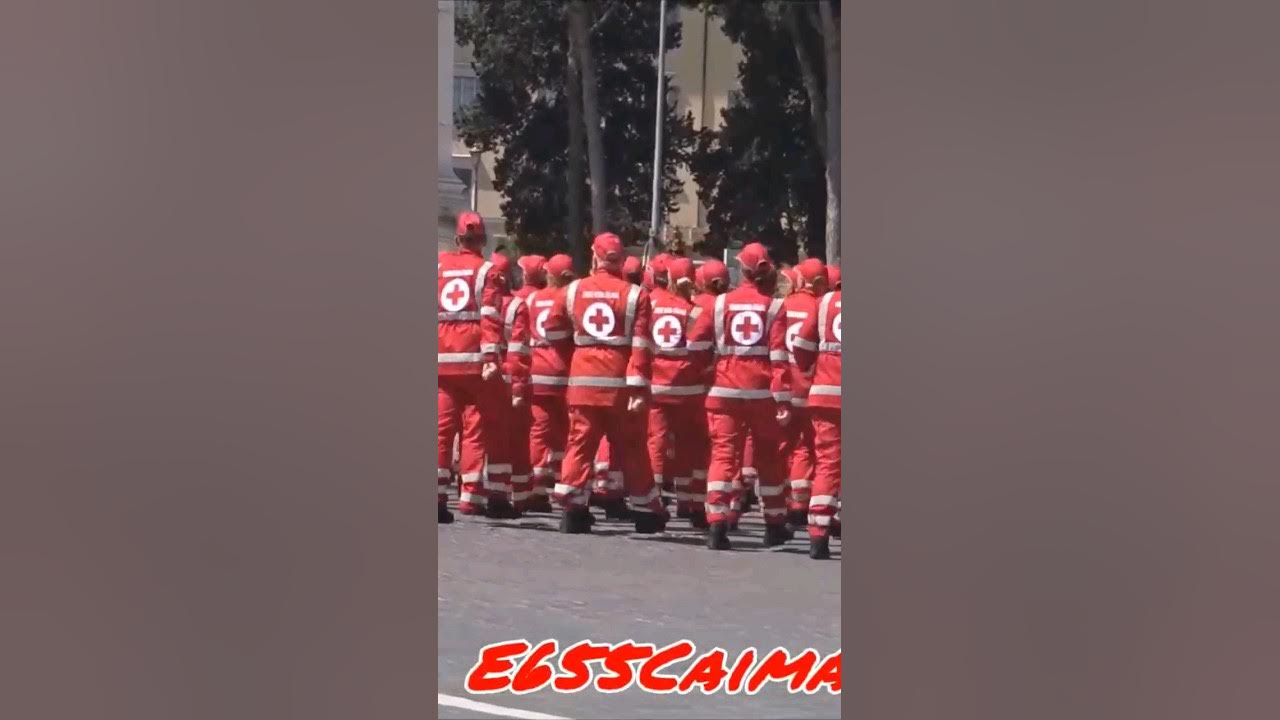 Parata Militare 2 Giugno Festa della Repubblica Passaggio Volontari